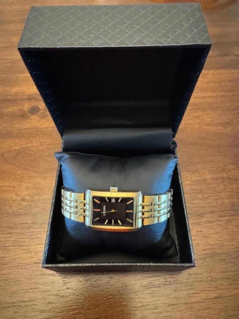 Citizen Men's Eco-Drive G820‑T001688 Gold-Tone /Black Dial - Picture 9 of 9
